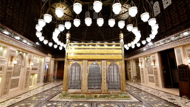 «الأعلى للطرق الصوفية» يوجه الشكر للرئيس السيسي على ترميم مساجد آل البيت