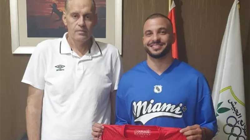 طلائع الجيش يضم كريم طارق رسميا