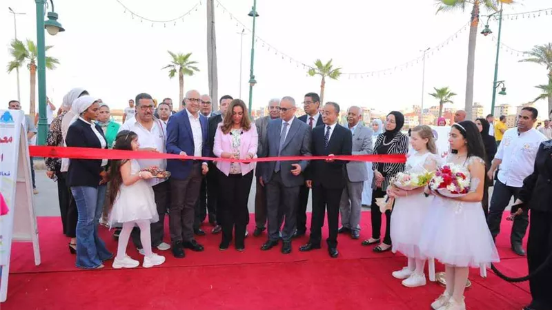 محافظ دمياط تفتتح معرض رأس البر للكتاب