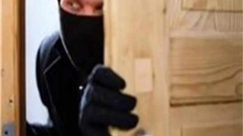 مُسجلين ينتحلون صفة ضباط لسرقة الشقق