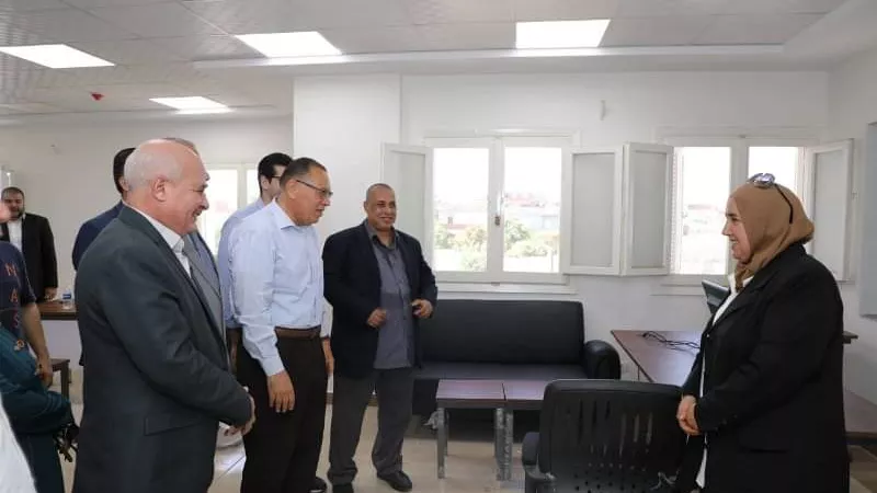 غراب يتفقد تشغيل مجمعات الخدمات الحكومية بالحسينية