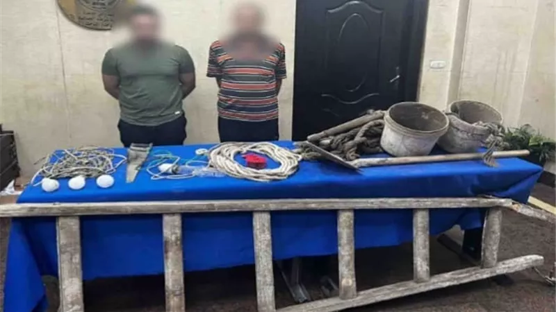 الكنز المدفون .. ضبط مالك عقار ونجله ينقبان عن الآثار بالقاهرة
