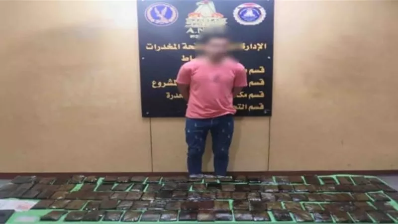 سقوط تجار المزاج .. ضبط 10 عناصر إجرامية ب 