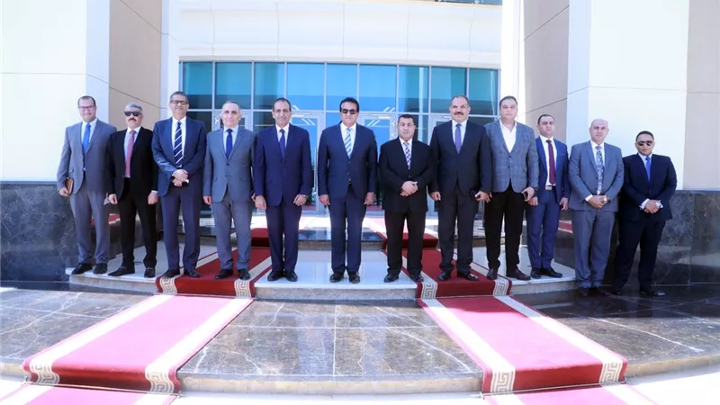 وزير الصحة يناقش دعم خطة الوزارة للميكنة والتحول الرقمي
