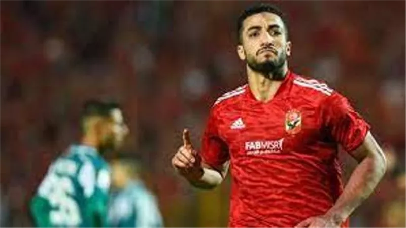 عبد المنعم ضمن القائمة الثانية لأفضل مدافع في الدوري