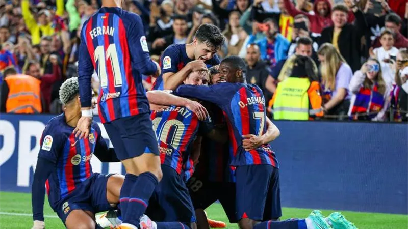 تشكيل برشلونة الرسمي بنهائي كأس خوان جامبر أمام توتنهام