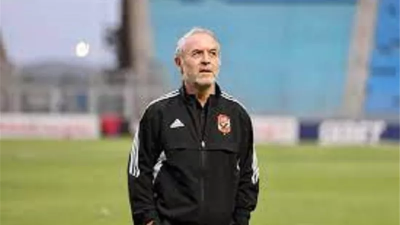 كولر يرفض رحيل رباعي الأهلي ويطالب بتجديد عقد على معلول