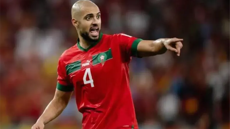نادِ إيطالي يزاحم مانشستر يونايتد على ضم المغربي سفيان أمرابط