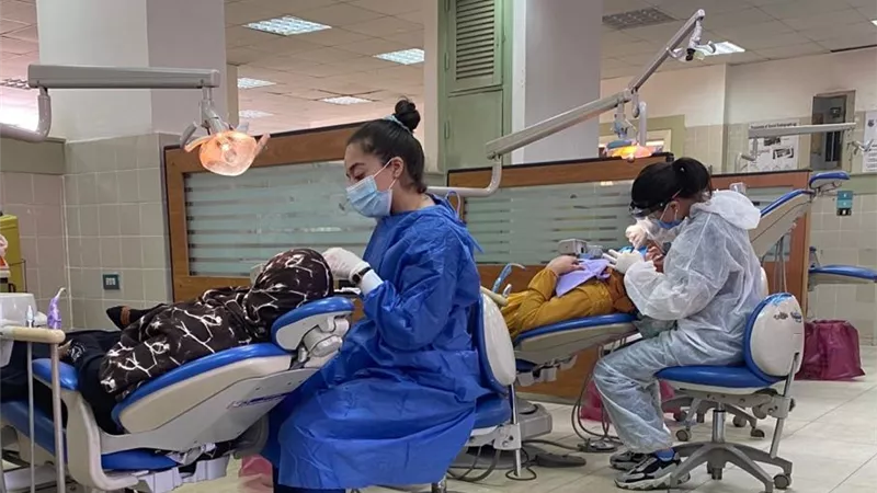تفاصيل خدمات كلية طب الأسنان بجامعة القاهرة للمواطنين بالمجان