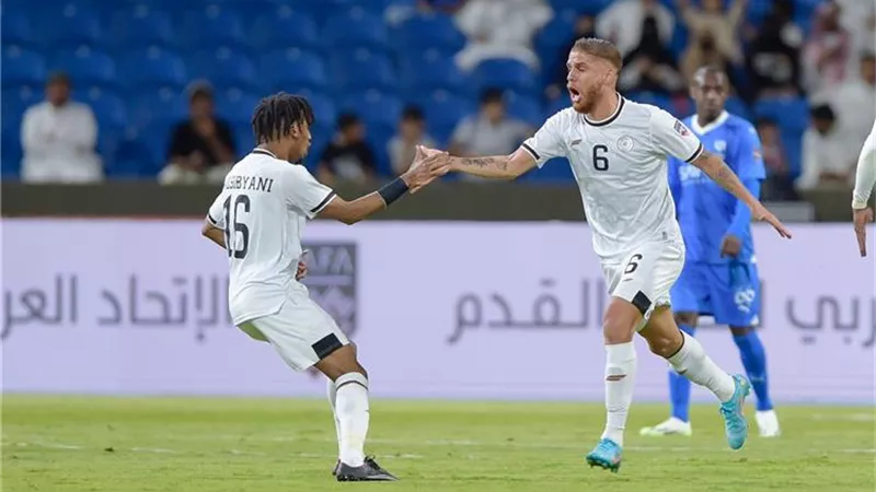 الهلال يضرب موعدا مع النصر فى نهائى البطولة العربية.. فيديو