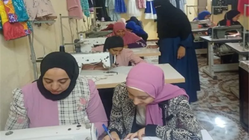 العمل: دورات تدريبية مجانية للشباب على مهن مُستحدثة الوادى الجديد