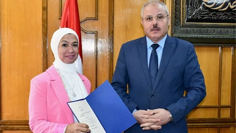 داليا فياض عميدا لطب أسنان القناة