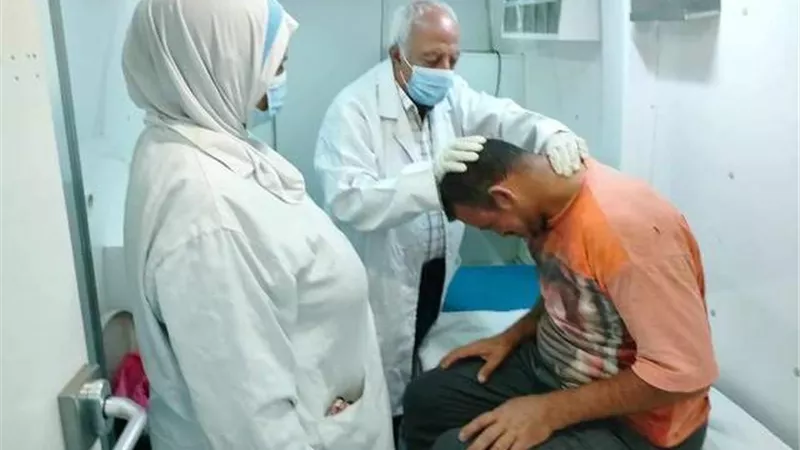 الكشف على 1481 حالة خلال قافلة طبية فى قرية مرزوق بمركز مطاى