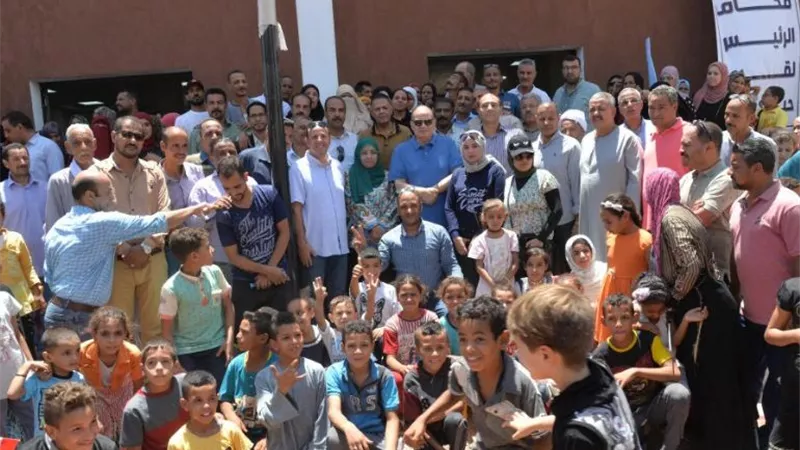 محافظ أسيوط يتابع تشغيل مجمع خدمات المواطنين
