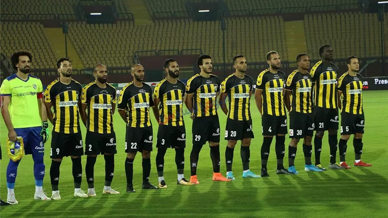 نجم الأهلى ينتقل رسميا الى المقاولون العرب لمدة 3 مواسم