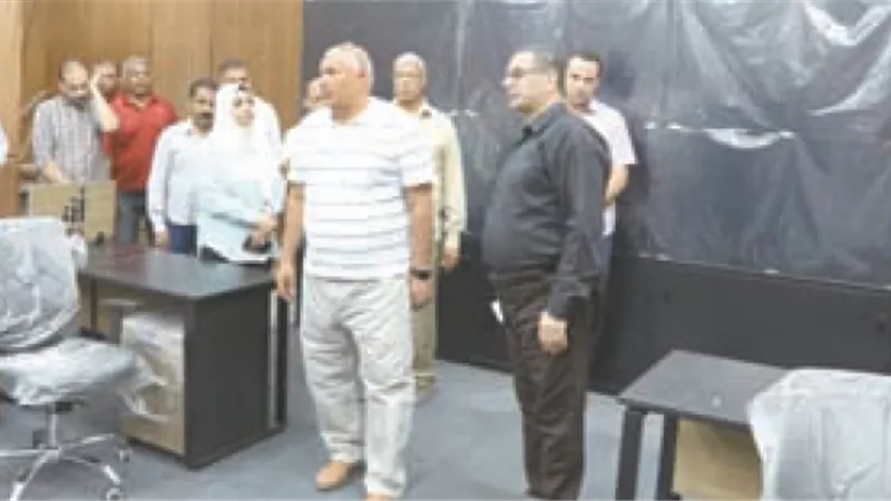 محافظ الوادى الجديد يتابع إنشاء مركز السيطرة الموحد لخدمات الطوارئ