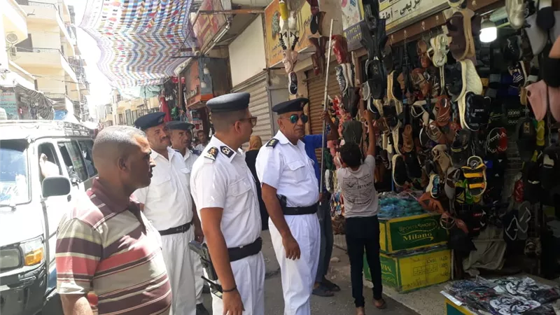 38 محضر و29 إزالة إدارية فى حملة للمرافق بالأقصر