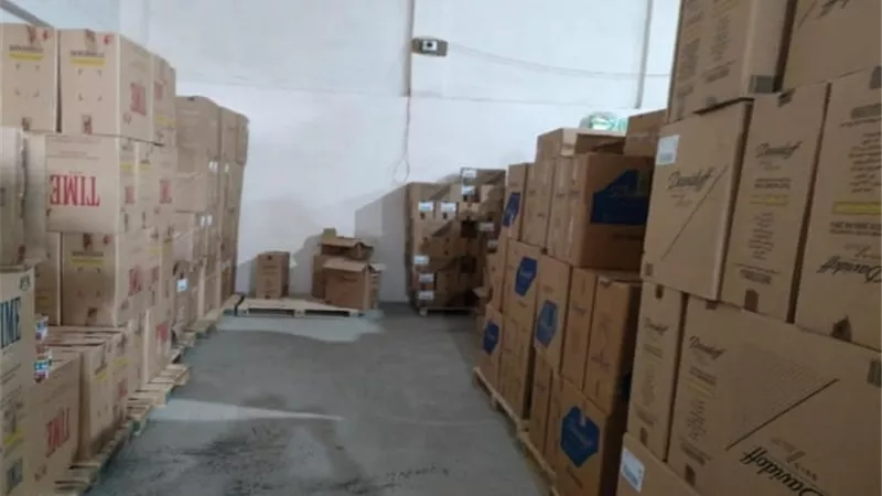 ضبط مدير مبيعات حجب 385 ٱلف سجائر عن الأسواق في طنطا
