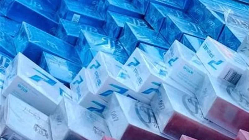 ضبط ٢٥٠ علبة سجائر مهربة بالسوق السوداء في الإسماعيلية