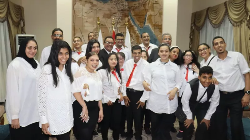 كورال معهد قيثارة للموسيقى يتألقون فى حفل غنائى بـ