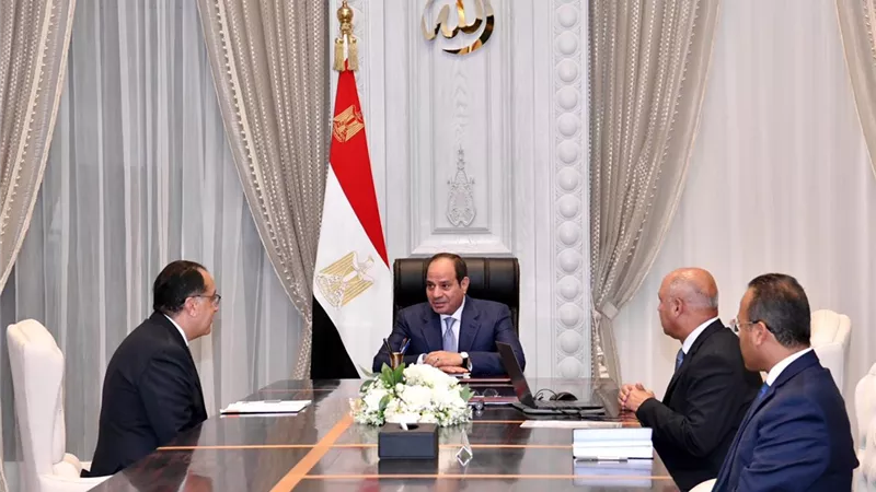 وزير النقل: مصر في طريقها لعدم استيراد عربات السكة الحديد أو الأتوبيسات من الخارج مرة أخرى