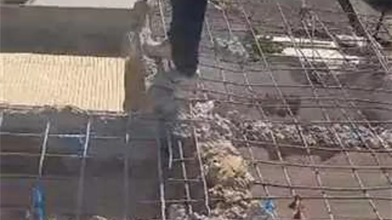 تصدع عقار بغرب الاسكندريه واخلائه من السكان