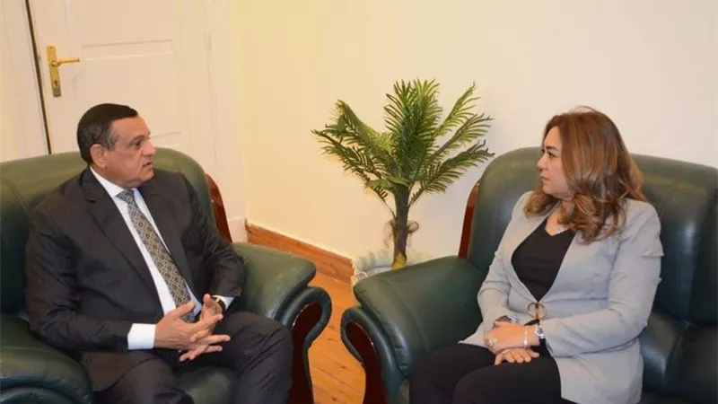آمنة يتابع اجراءات تشغيل مجمعات الخدمات الحكومية بقرى حياة كريمة