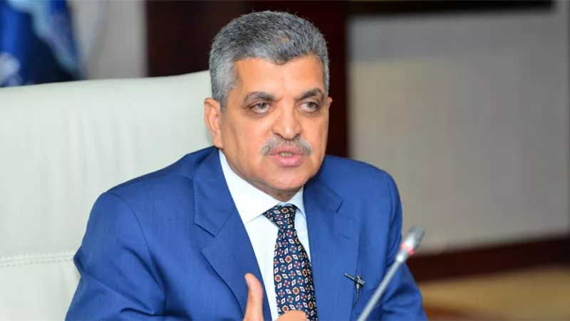 قرار جمهوري بمد خدمة أسامة ربيع رئيسًا لهيئة قناة السويس