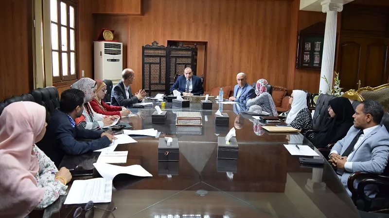 ندوات تعريفية لجميع الهيئات الأجنبية المانحة في جامعة بنى سويف