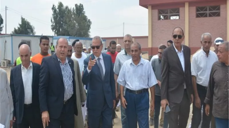 محافظ القليوبية يفتتح ويتفقد ١٠ مشروعات خدميةبمدينة كفر شكر |صور