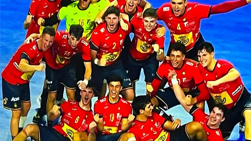 منتخب إسبانيا يتوج ببطولة العالم لناشئين اليد بالفوز علي الدنمارك