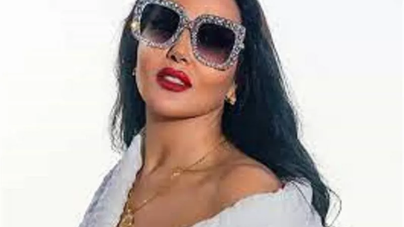 سمية الخشاب: 