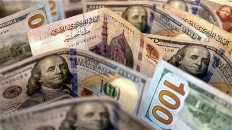 استقرارالدولار وتراجع اليورو وتباين الإسترليني في بداية التعاملات