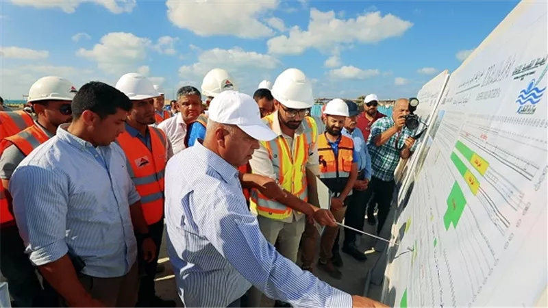 وزير النقل يتفقد مشروع الخط الأول من شبكة القطار الكهربائي السريع