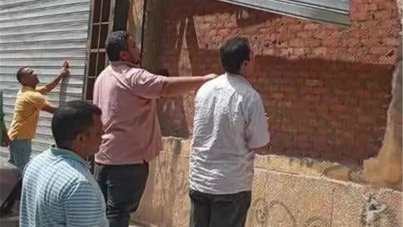إيقاف أعمال تحويل شقة من سكنى إلى تجارى بحي شمال المنيا