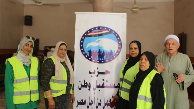 مستقبل وطن الأقصر ينظم قافلة طبية بالكرنك