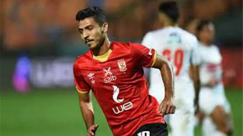 الإعلان خلال ساعات .. مهاجم الاهلى إلى الدورى السعودى
