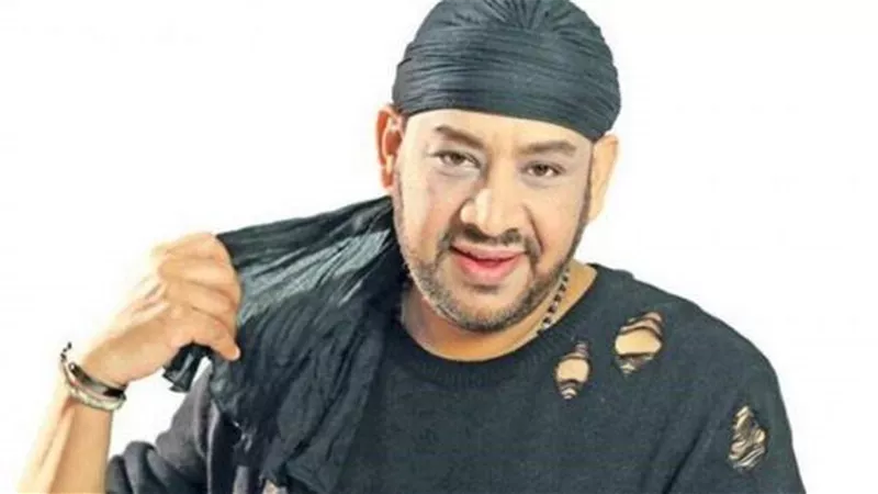 كاريكا: عمرو مصطفى بيعمل مشاكل هتنسيه التلحين.. وعزيز الشافعي نمبر 1