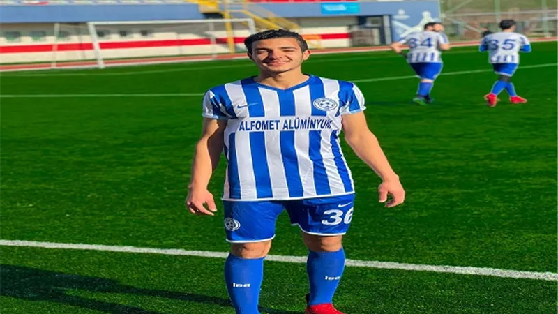 احمد محمد سليمان الشهير بـ بنزيما .. أبرز المواهب المصرية الواعدة فى الملاعب التركية