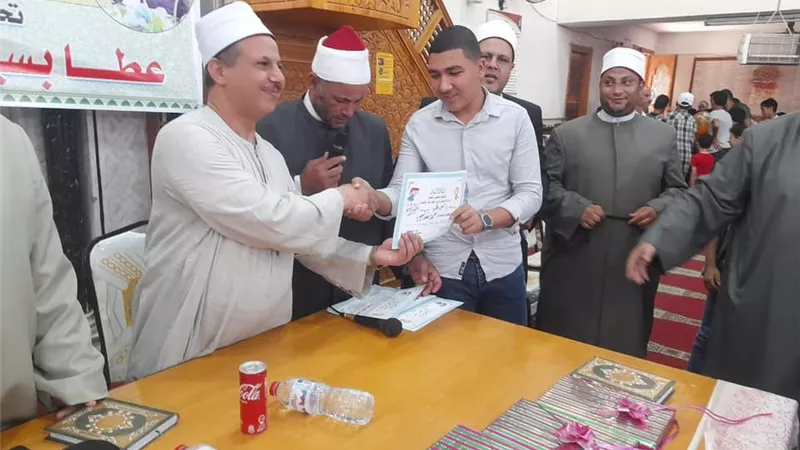 أوقاف كفر الشيخ تنظم البرنامج الصيفي بالمساجد وتكرم الأطفال