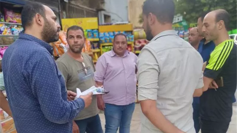 جهازمدينة 15مايو يشن حملة على الإشغالات الباعة الجائلين.. صور