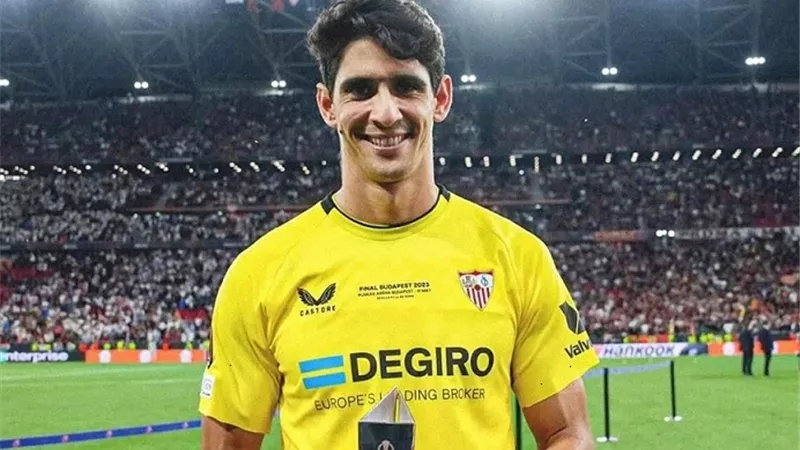 ياسين بونو على أبواب الهلال السعودي لمدة 3 مواسم
