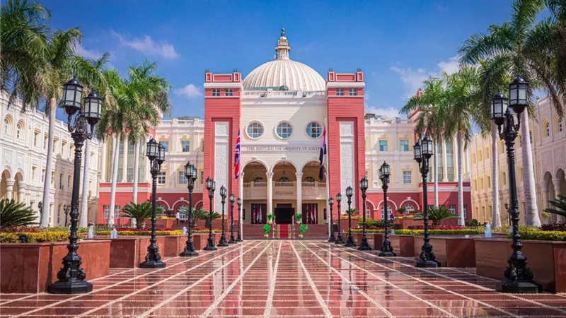 الجامعة البريطانية في مصر تفتح باب القبول لطلاب الثانوية العامة