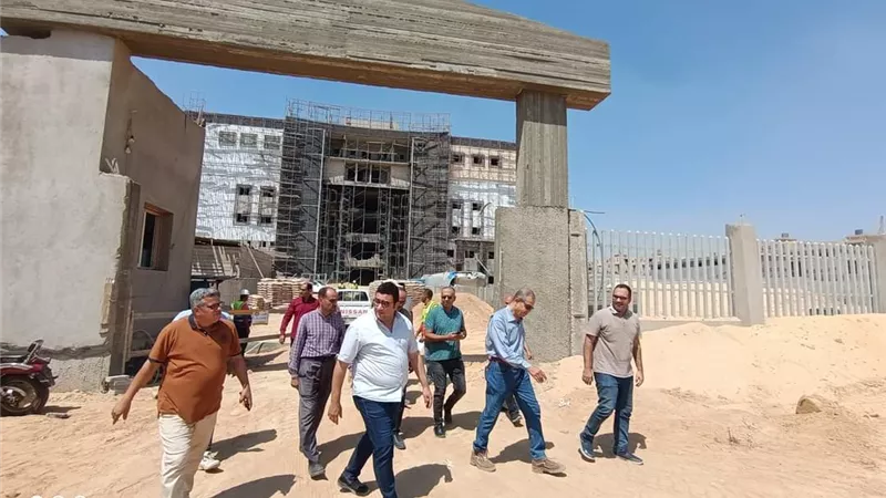 تفاصيل جولة رئيس الجهاز بمشروع مستشفى العبور العام