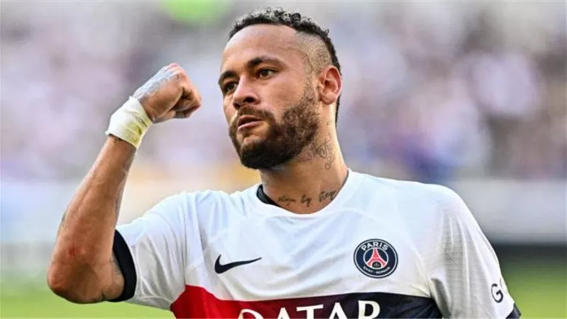 الهلال يقدم نيمار على غرار حفل بنزيما