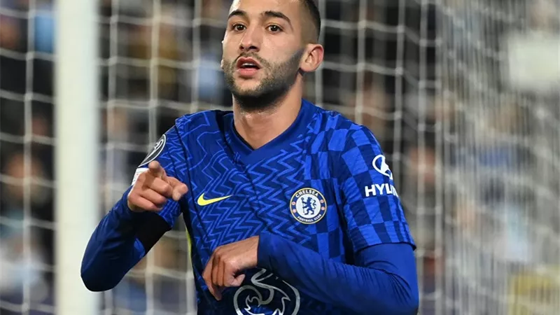 تشيلسي يحسم مصير بيع زياش إلى هذا النادي