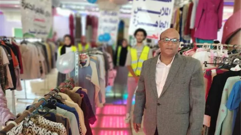 توزيع 3400 قطعة ملابس على المستحقين فى الرياض