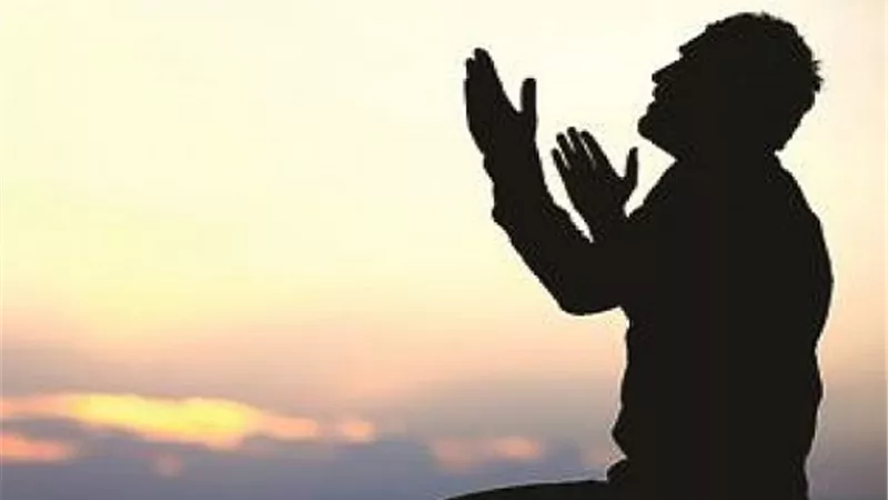 الدعاء بتلك الكلمات تفرج الكرب والهم..من الهدي النبوي