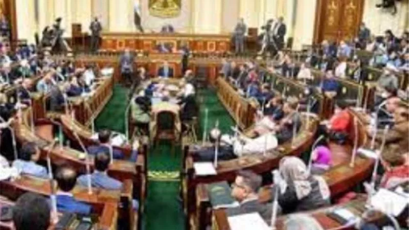 تحويل عقد العامل المؤقت إلى دائم.. بعد 4 سنوات