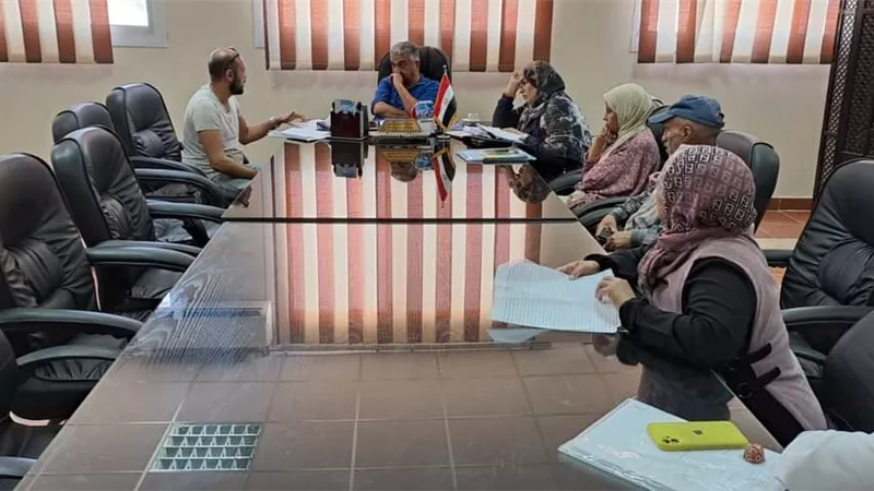رئيس مدينة غارب: يعقد اللقاء الدورى للمواطنين لبحث طلباتهم